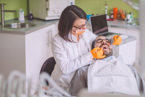 Best Dentist Open Late Near Me  in Una, WA